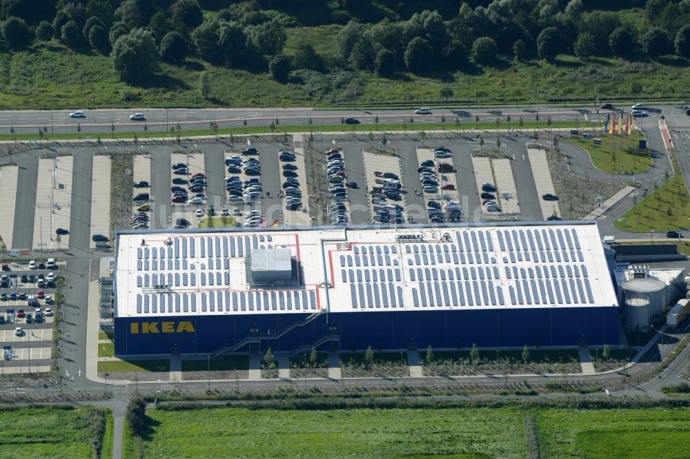 Luftaufnahme Bremerhaven - Gebäude des Einrichtungshaus - Möbelmarkt der IKEA in Bremerhaven im Bundesland Bremen
