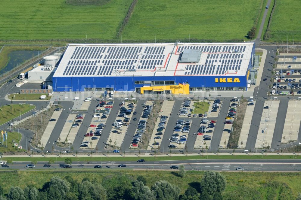 Bremerhaven aus der Vogelperspektive: Gebäude des Einrichtungshaus - Möbelmarkt der IKEA in Bremerhaven im Bundesland Bremen