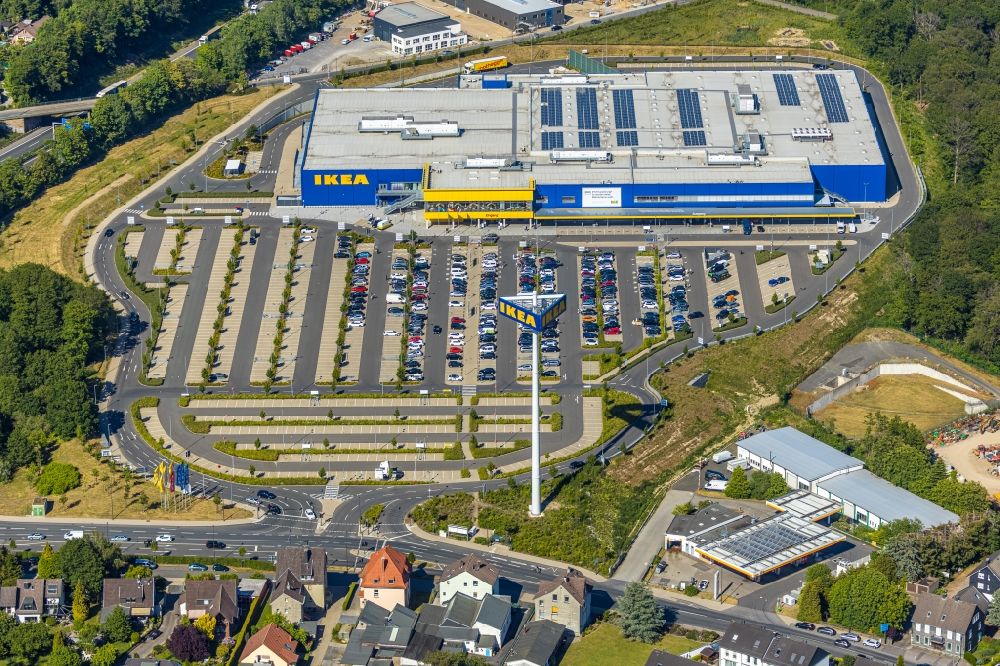 Wuppertal von oben - Gebäude des Einrichtungshaus - Möbelmarkt der IKEA Möbel & Einrichtungshaus Wuppertal im Bundesland Nordrhein-Westfalen, Deutschland