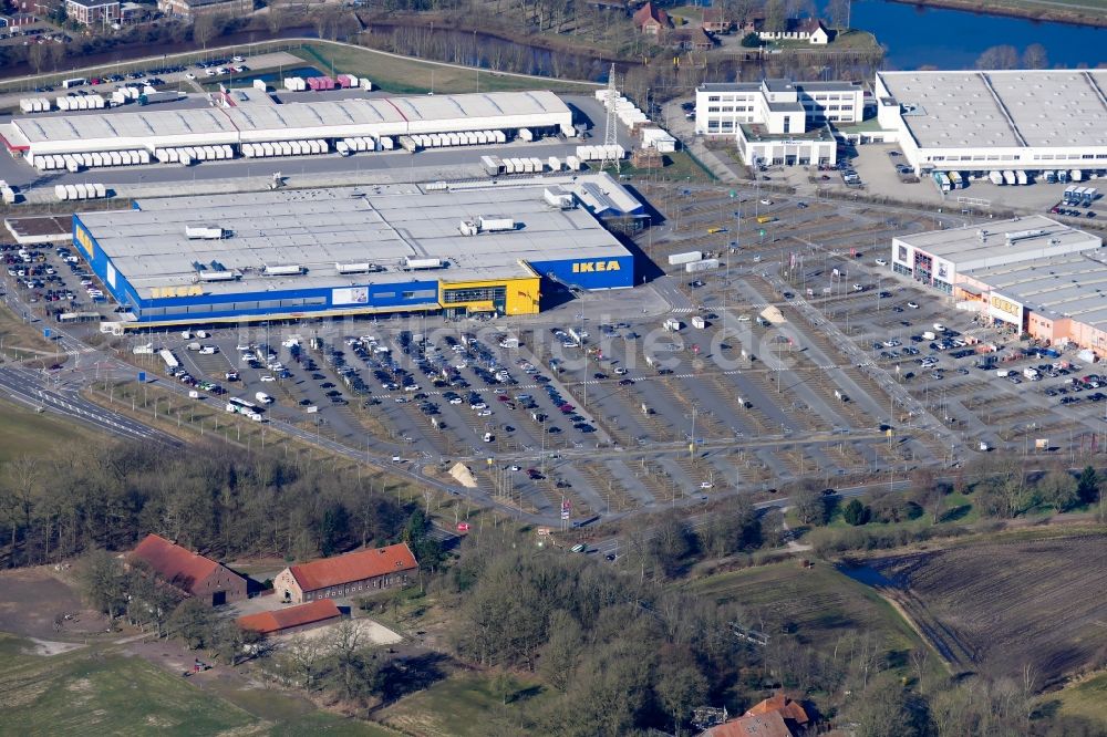Oldenburg von oben - Gebäude des Einrichtungshaus - Möbelmarkt IKEA in Oldenburg im Bundesland Niedersachsen, Deutschland