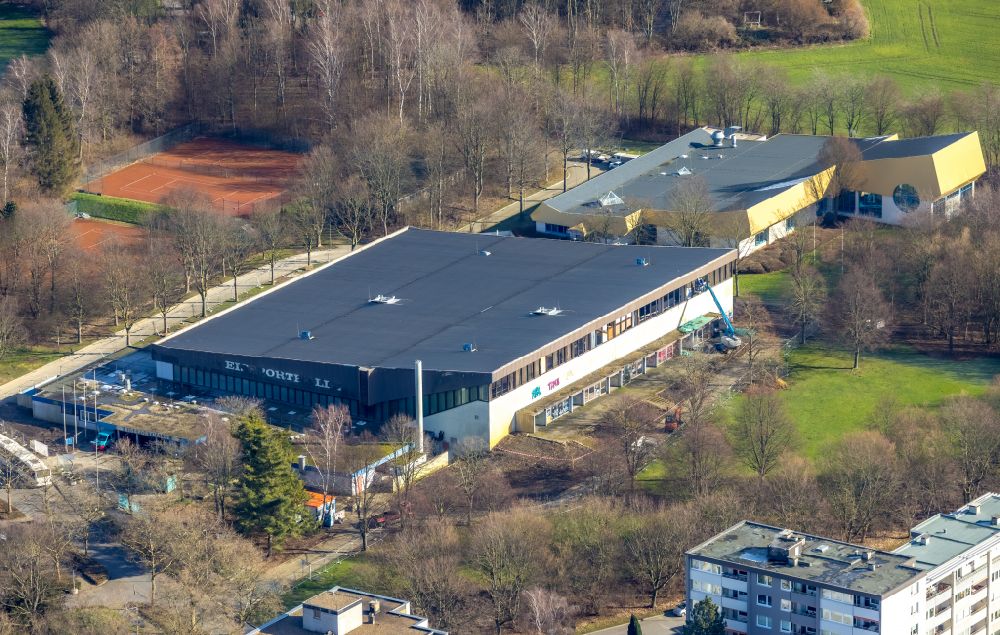 Luftaufnahme Unna - Gebäude der Eissporthalle in Unna im Bundesland Nordrhein-Westfalen, Deutschland