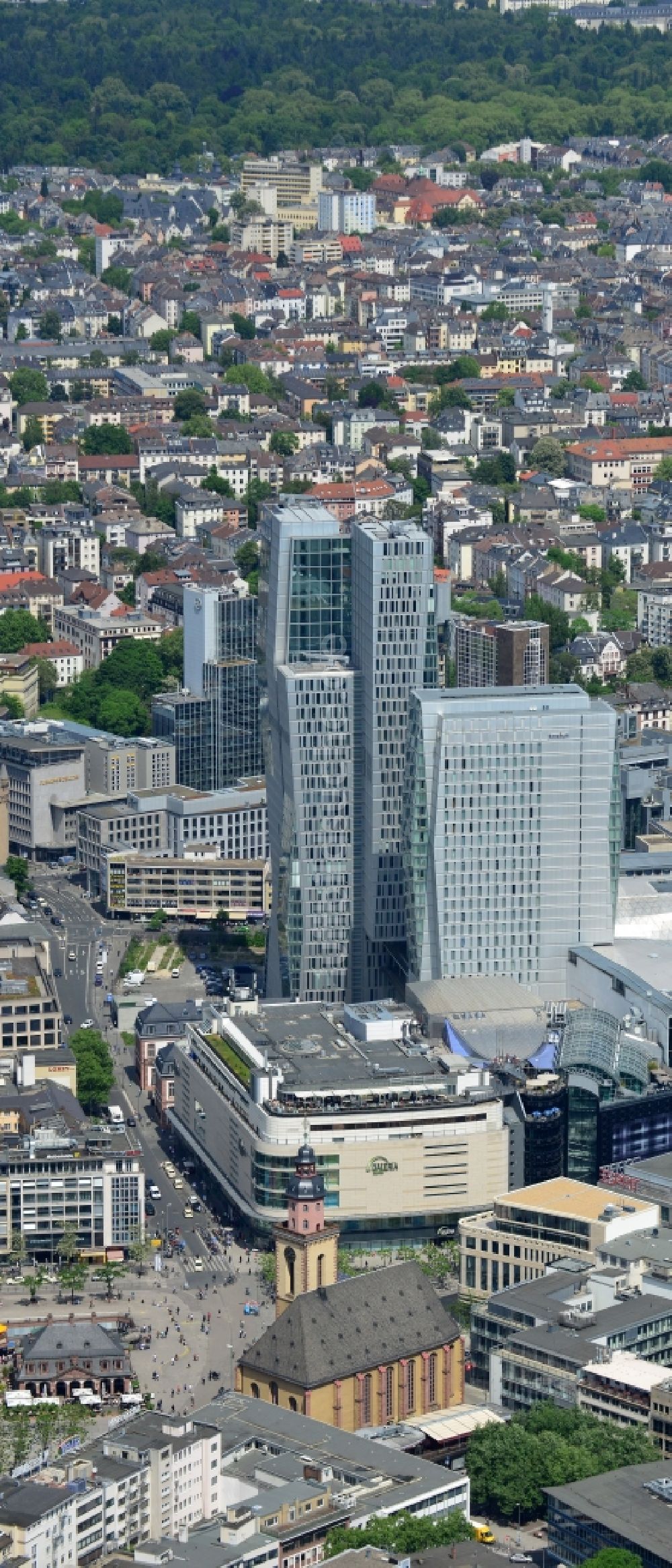 Luftaufnahme Frankfurt am Main - Gebäude Ensemble des Palais Quartier in Frankfurt am Main im Bundesland Hessen
