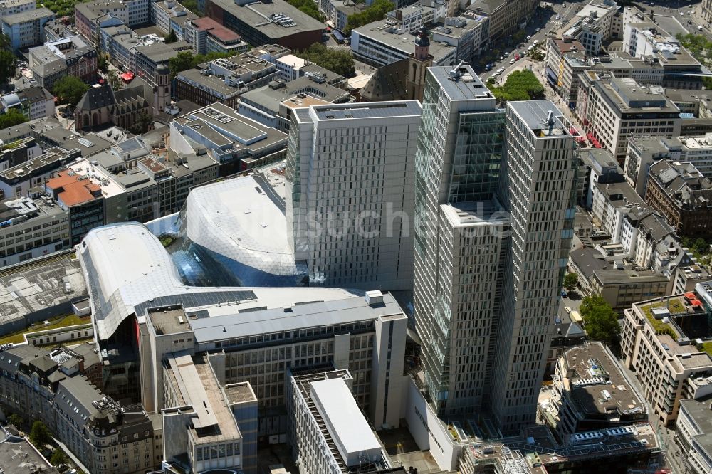 Frankfurt am Main von oben - Gebäude Ensemble des Palais Quartier in Frankfurt am Main im Bundesland Hessen