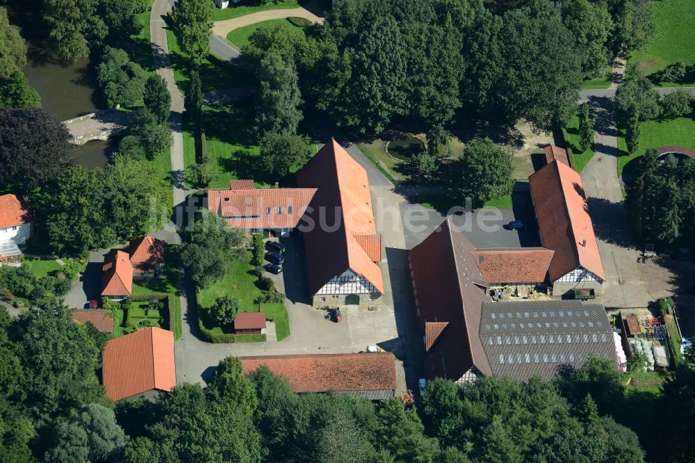 Luftbild Westerkappeln - Gebäude und Fachwerk - Bauernhaus des Gutshauses und Herrenhauses in Westerkappeln im Bundesland Nordrhein-Westfalen