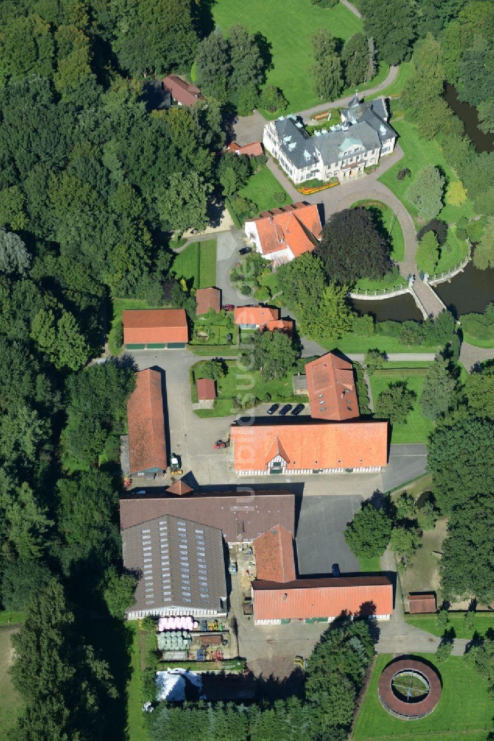 Luftaufnahme Westerkappeln - Gebäude und Fachwerk - Bauernhaus des Gutshauses und Herrenhauses in Westerkappeln im Bundesland Nordrhein-Westfalen