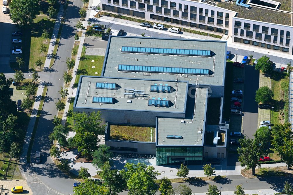 Luftbild Potsdam - Gebäude der Gerätturnhalle der Universität Potsdam im Ortsteil Potsdam West in Potsdam im Bundesland Brandenburg, Deutschland