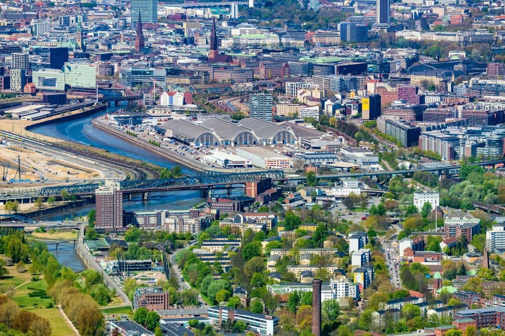 Luftaufnahme Hamburg - Gebäude des Großhandelszentrum für Blumen, Obst und Gemüse im Ortsteil Hammerbrook in Hamburg, Deutschland