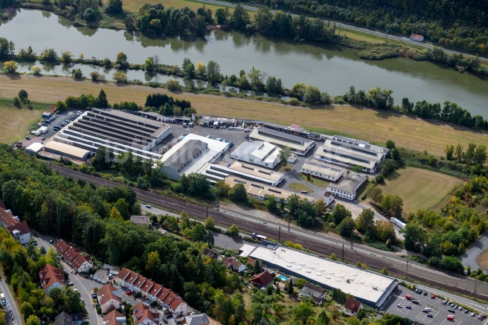 Luftaufnahme Gemünden am Main - Gebäude des Großhandelszentrum der RG GmbH an der Keßlerstraße im Ortsteil Massenbuch in Gemünden am Main im Bundesland Bayern, Deutschland