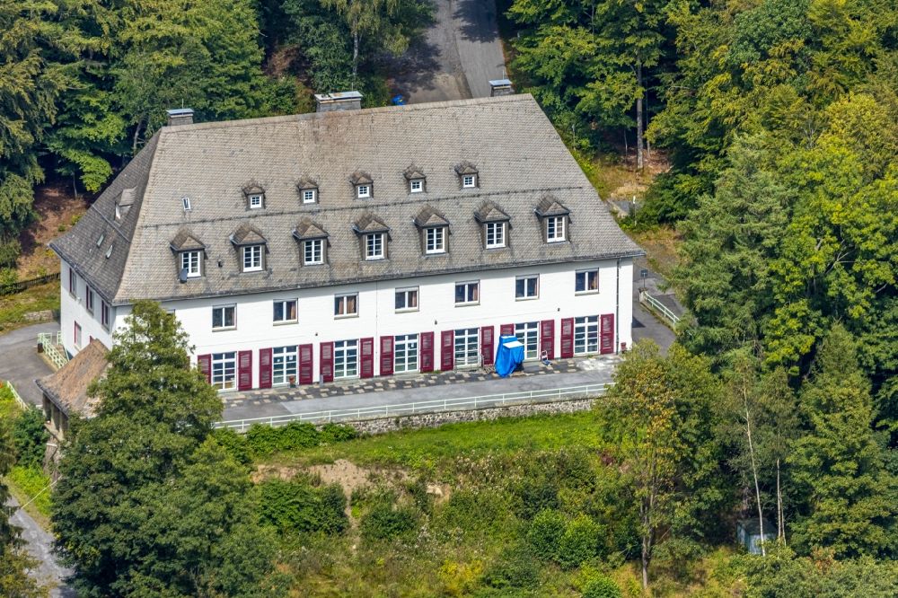 Luftbild Meschede - Gebäude der Jugendherberge Meschede Haus Dortmund im Bundesland Nordrhein-Westfalen, Deutschland