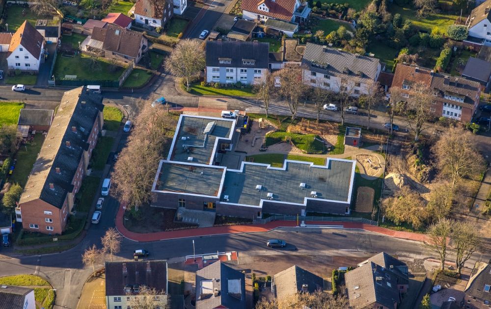 Luftbild Dorsten - Gebäude der KITA Kindertagesstätte - Kindergarten am Antoniusplatz - Antoniusstraße in Dorsten im Bundesland Nordrhein-Westfalen, Deutschland