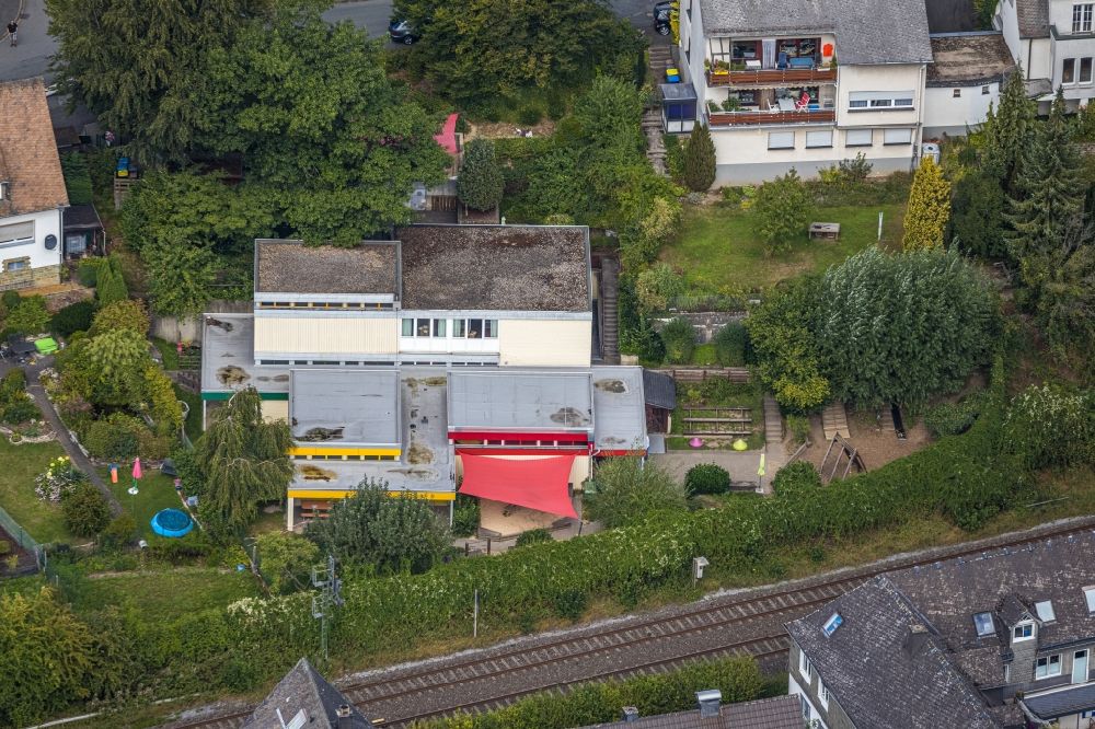 Luftbild Meschede - Gebäude der KITA Kindertagesstätte - Kindergarten Mikado in Meschede im Bundesland Nordrhein-Westfalen, Deutschland