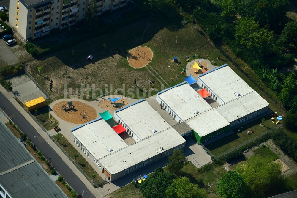 Luftbild Magdeburg - Gebäude der KITA Kindertagesstätte - Kindergarten im Ortsteil Sudenburg in Magdeburg im Bundesland Sachsen-Anhalt, Deutschland