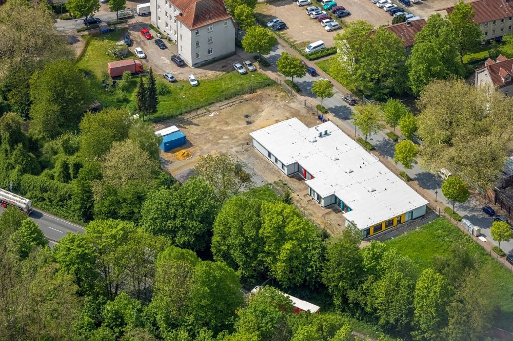 Luftaufnahme Gladbeck - Gebäude der KITA Kindertagesstätte - Kindergarten zwischen Uhlandstraße - Goethestraße - Essener Straße in Gladbeck im Bundesland Nordrhein-Westfalen, Deutschland