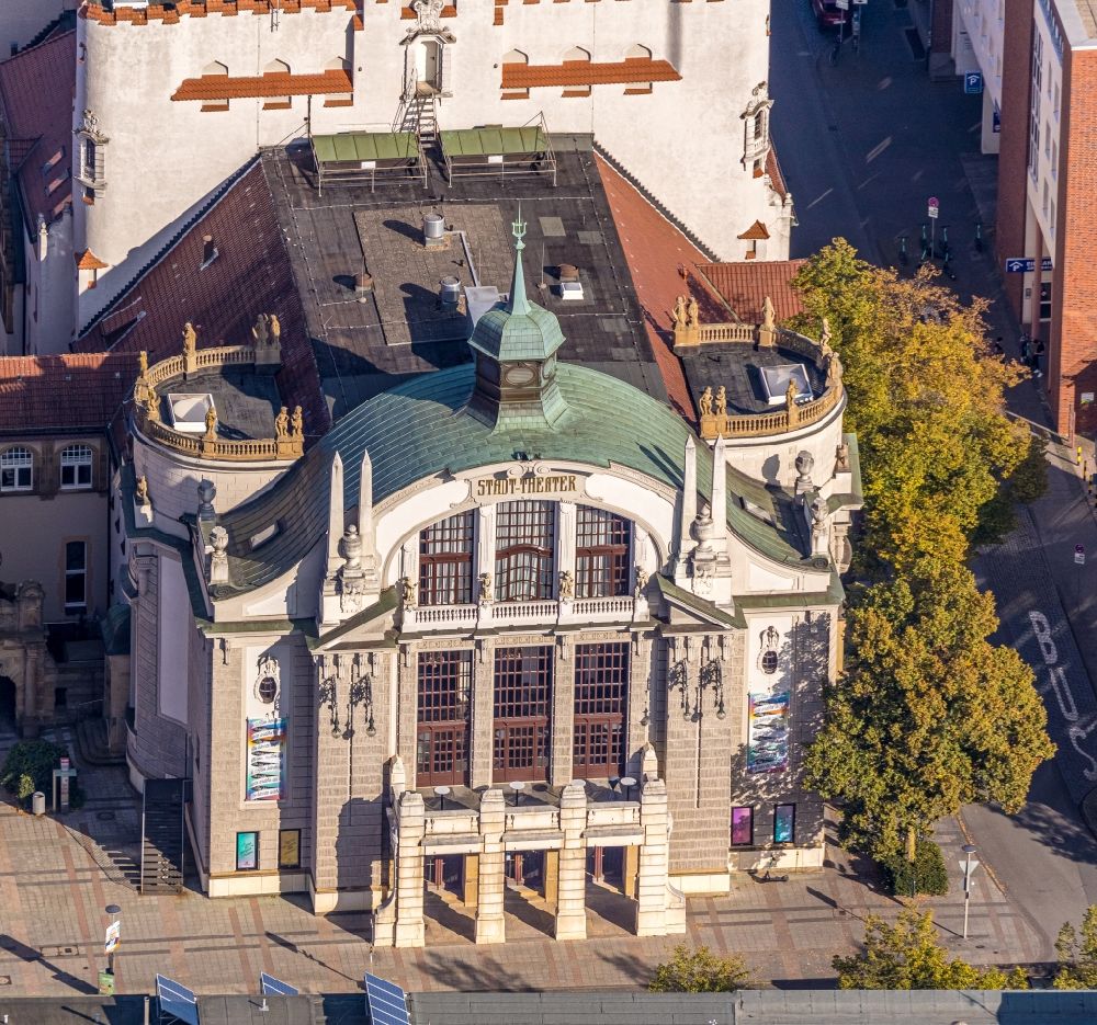 Bielefeld von oben - Gebäude des Konzerthauses und Theater in Bielefeld im Bundesland Nordrhein-Westfalen, Deutschland