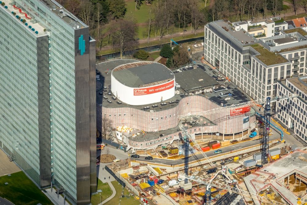Luftaufnahme Düsseldorf - Gebäude des Konzerthauses und Theater- Schauspielhauses in Düsseldorf im Bundesland Nordrhein-Westfalen, Deutschland