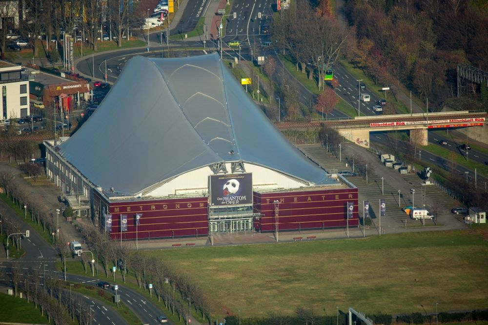 Luftbild Oberhausen - Gebäude des Konzerthauses und Theater- Schauspielhauses in Oberhausen im Bundesland Nordrhein-Westfalen