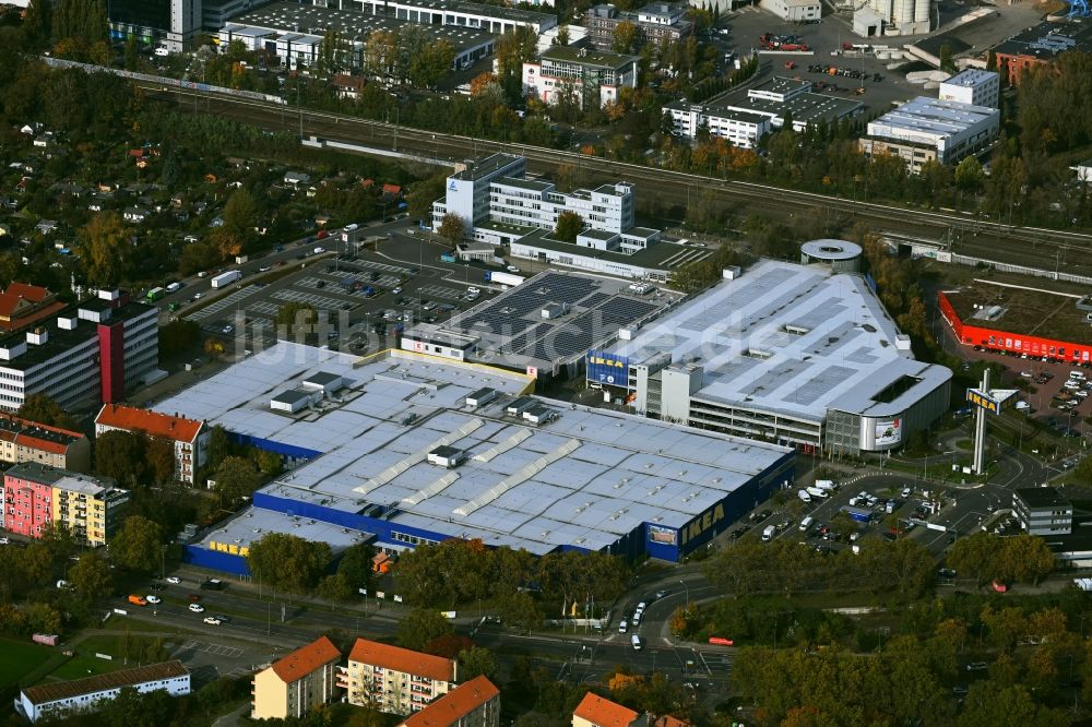 Luftbild Berlin - Gebäude des Möbelmarkt der IKEA Einrichtungshaus Berlin-Spandau in Berlin