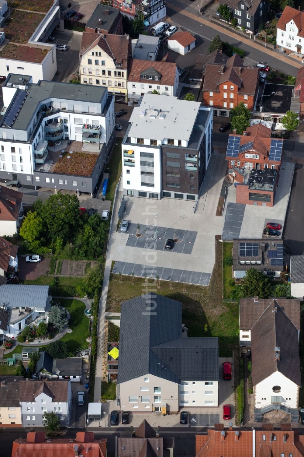 Luftaufnahme Bebra - Gebäude eines Mehrfamilien- Wohnhauses an der Nürnberger Straße in Bebra im Bundesland Hessen, Deutschland