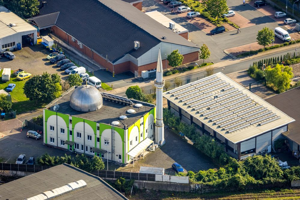 Luftaufnahme Beckum - Gebäude der Moschee Ditib Mescid-i Aksa Cami in Beckum im Bundesland Nordrhein-Westfalen, Deutschland