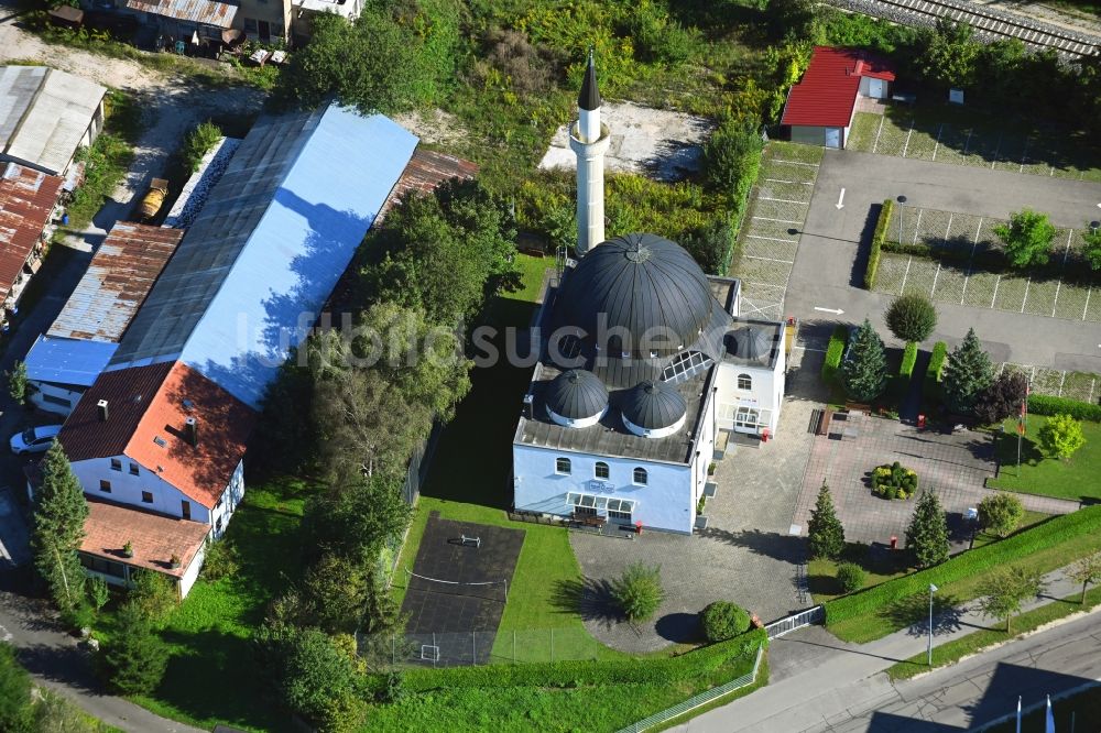 Lauingen aus der Vogelperspektive: Gebäude der Moschee Hicret in Lauingen im Bundesland Bayern, Deutschland