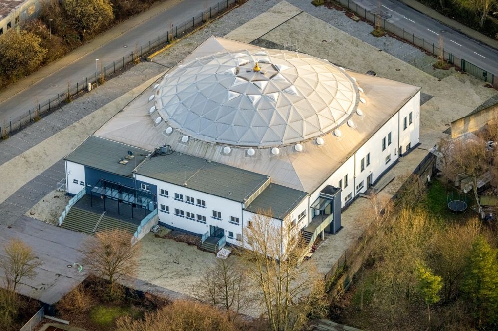 Essen aus der Vogelperspektive: Gebäude der Moschee Merkez- Moschee in Essen im Bundesland Nordrhein-Westfalen, Deutschland