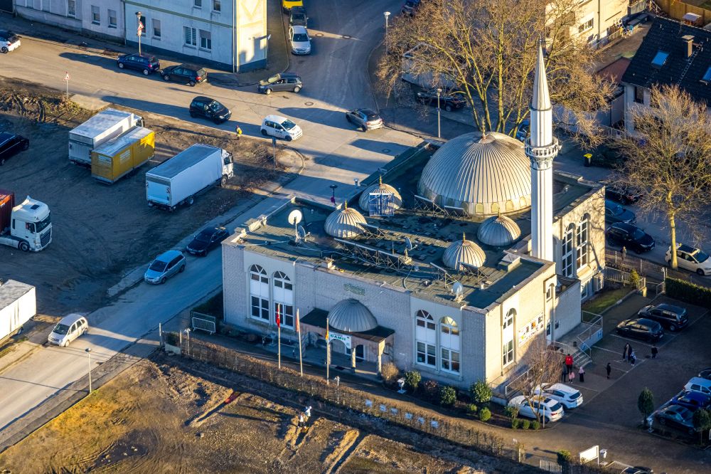 Gladbeck von oben - Gebäude der Moschee an der Wielandstraße in Gladbeck im Bundesland Nordrhein-Westfalen