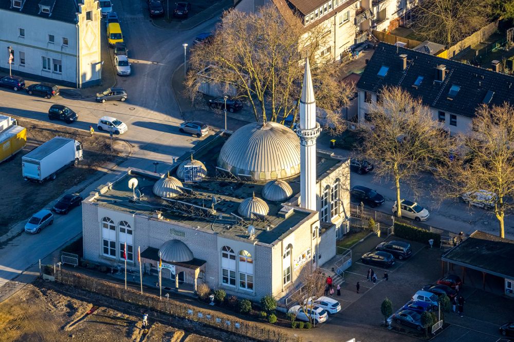 Gladbeck von oben - Gebäude der Moschee an der Wielandstraße in Gladbeck im Bundesland Nordrhein-Westfalen