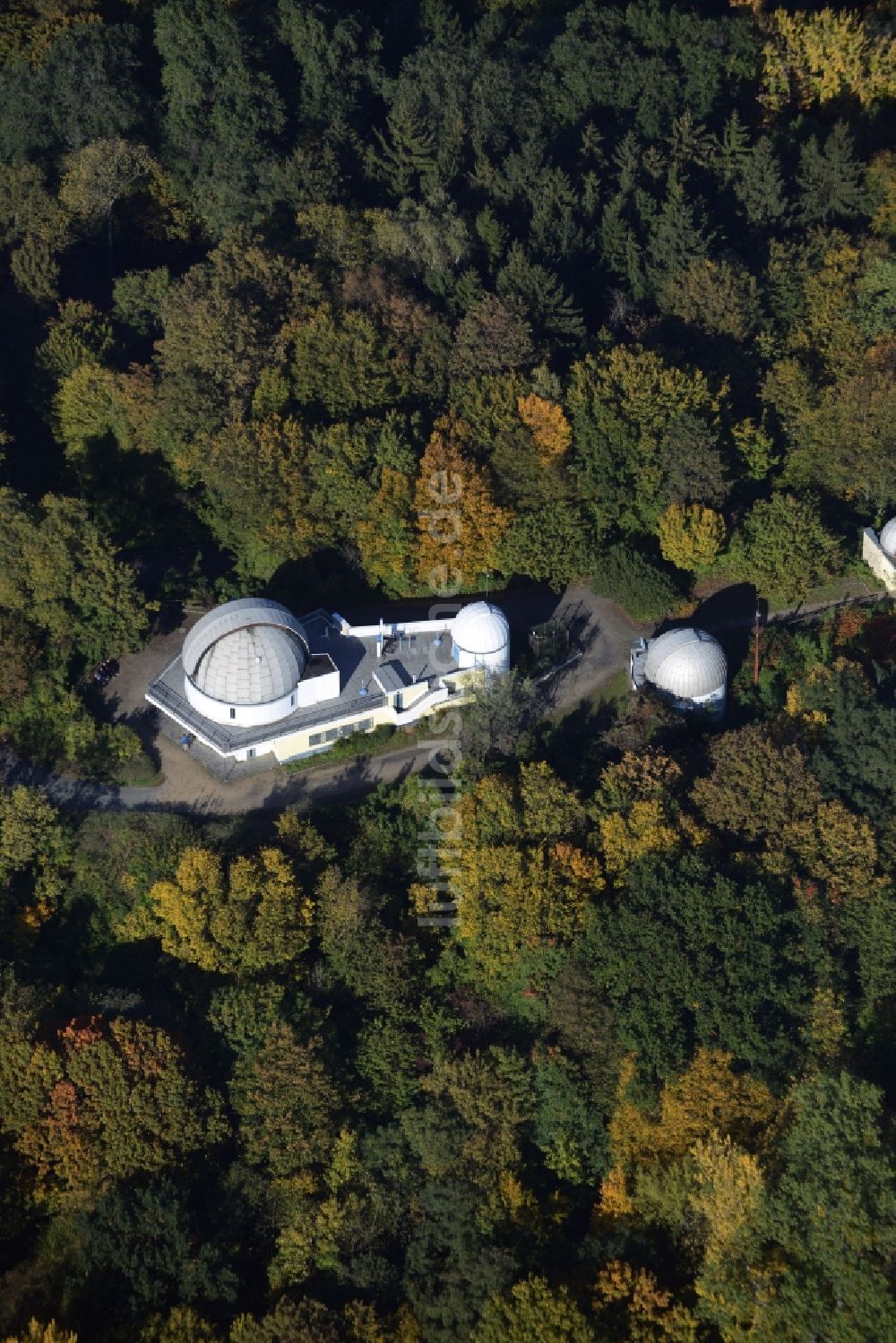 Berlin von oben - Gebäude und Observatorium des Planetarium der Wilhelm-Foerster-Sternwarte in Berlin