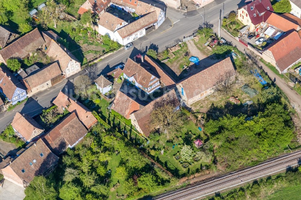 Luftbild Uttenhoffen - Gebäude des Restaurant Jardins de la Ferme Bleue in Uttenhoffen in Grand Est, Frankreich