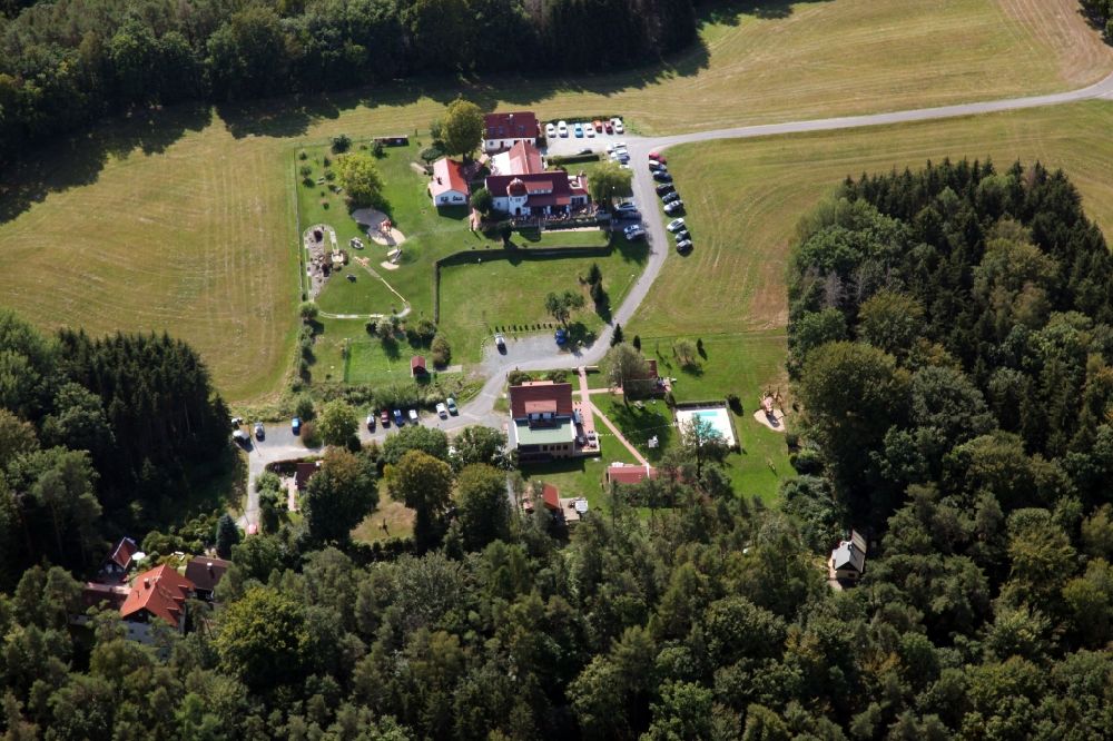 Luftaufnahme Struppen - Gebäude des Restaurant Laasenhof in Struppen im Bundesland Sachsen, Deutschland