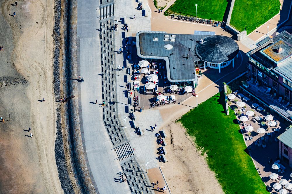 Norderney aus der Vogelperspektive: Gebäude des Restaurant Milchbar Norderney auf der Insel Norderney im Bundesland Niedersachsen, Deutschland