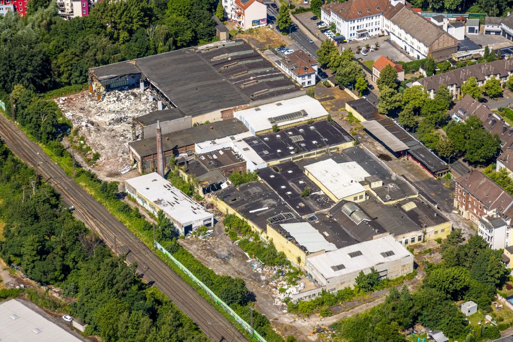 Luftbild Essen - Gebäude- Ruine des leerstehenden Bauwerkes am Milchhof Kutel in Essen im Bundesland Nordrhein-Westfalen, Deutschland