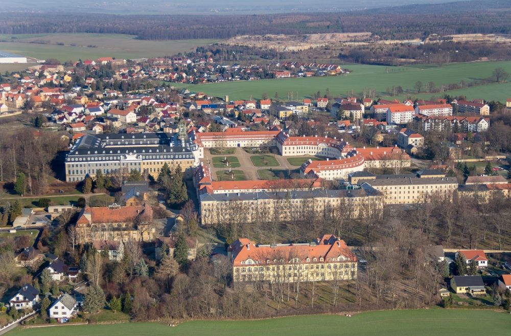 Wermsdorf aus der Vogelperspektive: Gebäude und Schlosspark des Schloß Hubertusburg Wermsdorf in Wermsdorf im Bundesland Sachsen