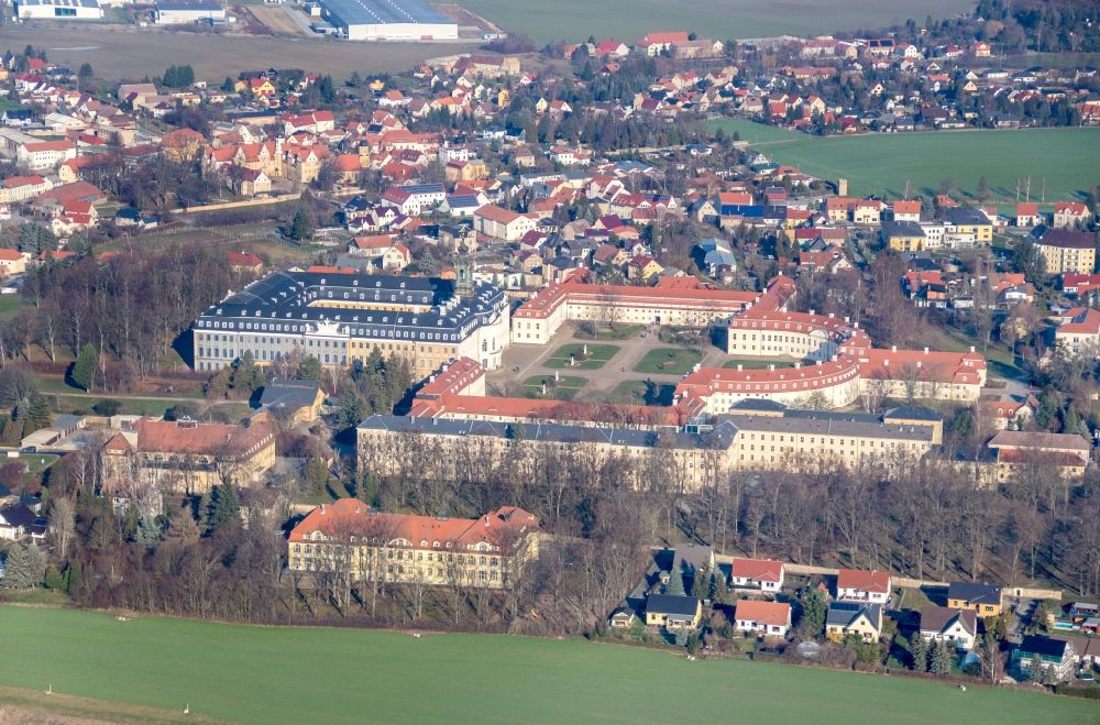 Wermsdorf aus der Vogelperspektive: Gebäude und Schlosspark des Schloß Hubertusburg Wermsdorf in Wermsdorf im Bundesland Sachsen