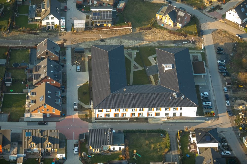 Luftbild Haltern am See - Gebäude des Seniorenzentrums Alloheim Senioren-Residenz „Sythen am See“ in Haltern am See im Bundesland Nordrhein-Westfalen, Deutschland