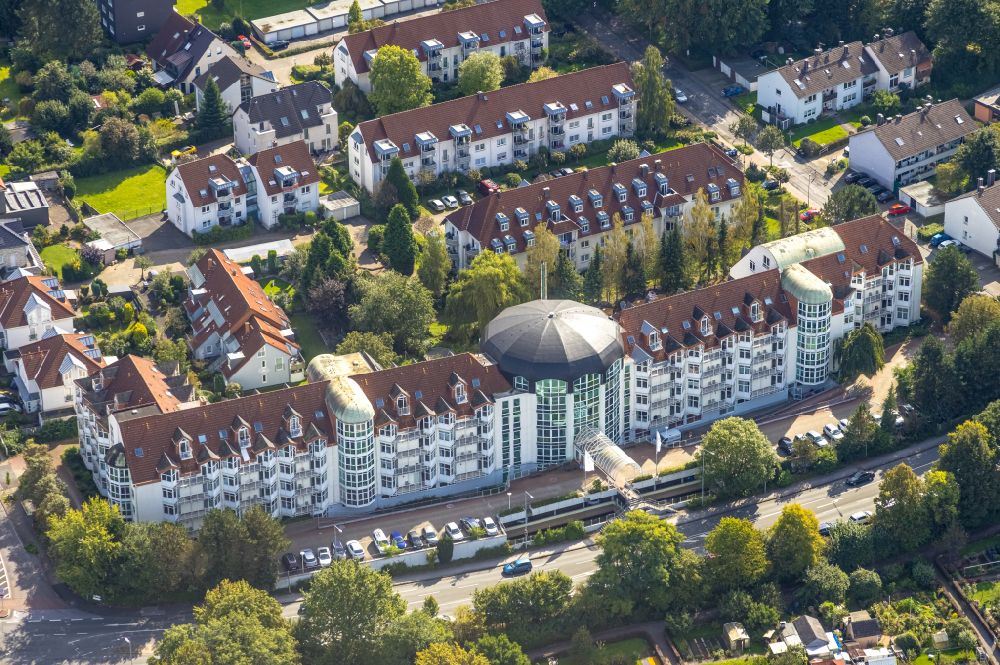 Schwelm von oben - Gebäude des Seniorenzentrums Haus Curanum am Ochsenkamp in Schwelm im Bundesland Nordrhein-Westfalen, Deutschland