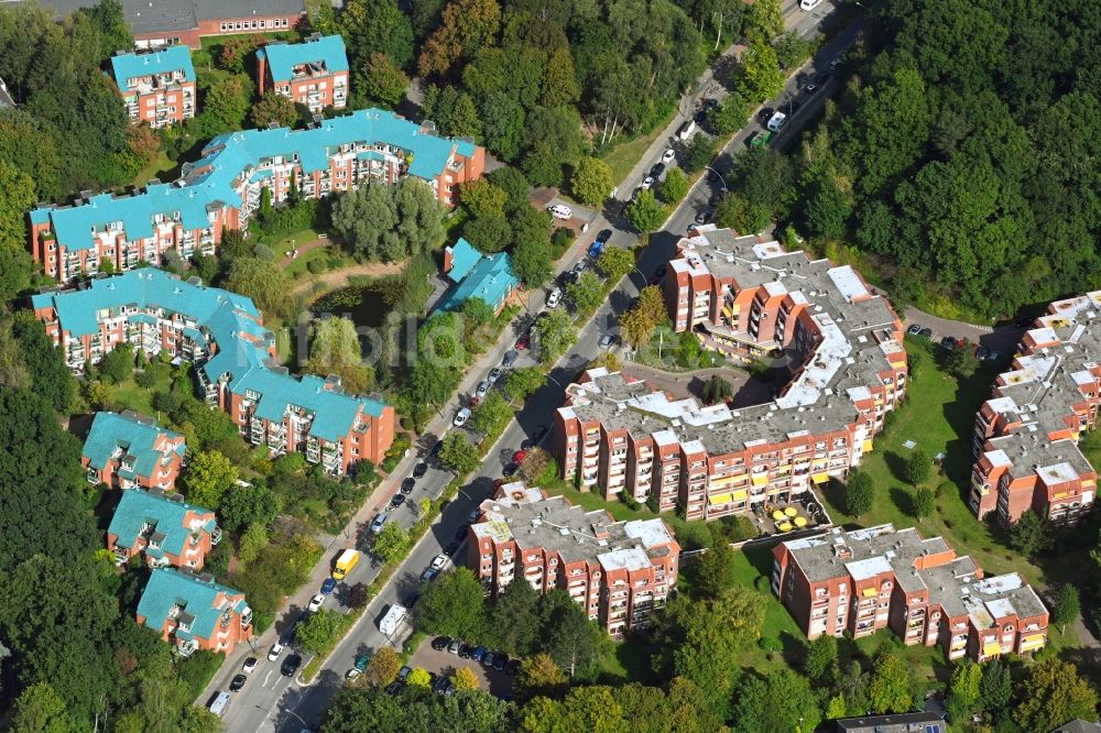 Hamburg aus der Vogelperspektive: Gebäude des Seniorenzentrums im Ortsteil Osdorf in Hamburg, Deutschland