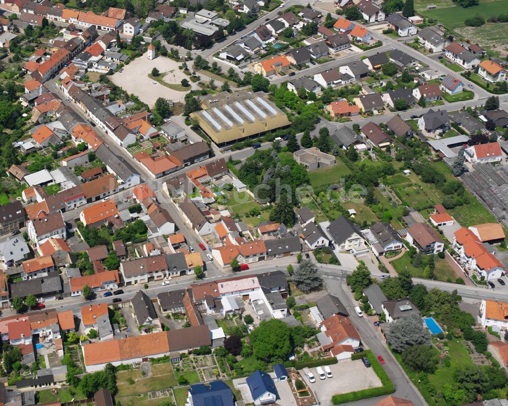 Luftbild Philippsburg - Gebäude der Sporthalle Rheinsheim im Wohngebiet in Philippsburg im Bundesland Baden-Württemberg, Deutschland