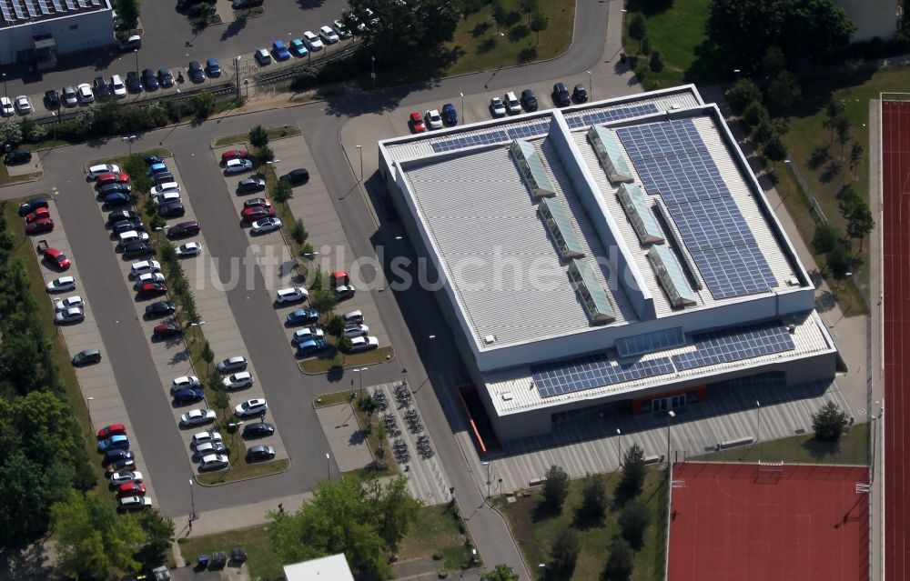 Luftaufnahme Erfurt - Gebäude der Sporthalle Riethsporthalle in Erfurt im Bundesland Thüringen, Deutschland