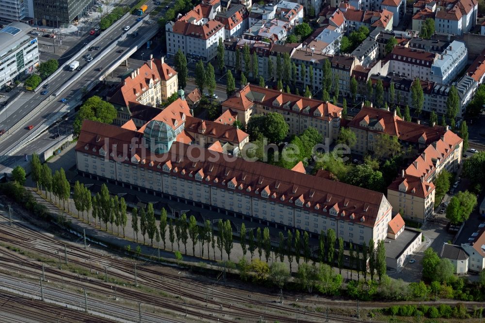 Luftbild München - Gebäude der staatlichen Behörde Zollfahndungsamt im Stadtteil Schwanthalerhöhe in München im Bundesland Bayern, Deutschland