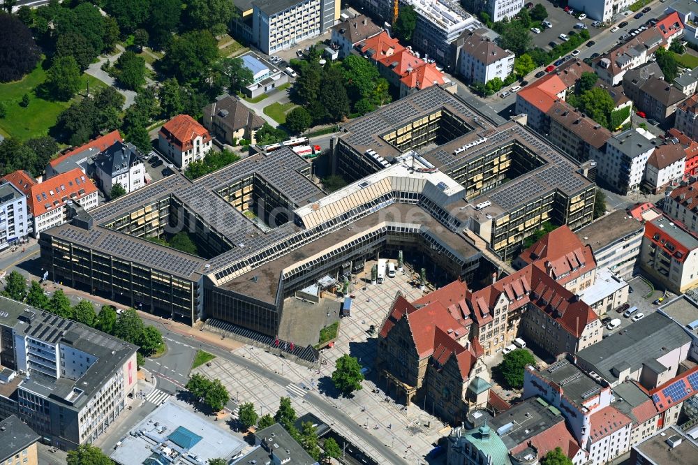 Bielefeld aus der Vogelperspektive: Gebäude der Stadtverwaltung - Neues Rathaus in Bielefeld im Bundesland Nordrhein-Westfalen, Deutschland