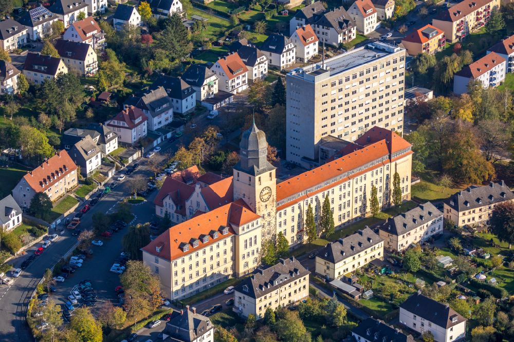 Luftaufnahme Arnsberg - Gebäude der Stadtverwaltung - Rathaus in Arnsberg im Bundesland Nordrhein-Westfalen