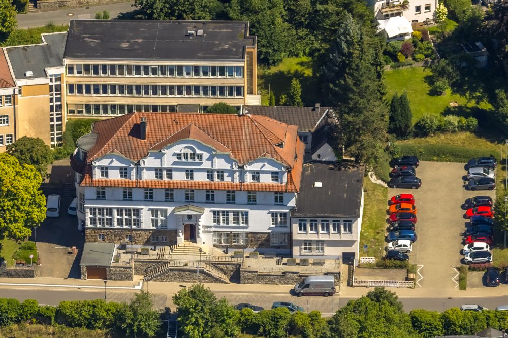 Luftbild Ennepetal - Gebäude der Stadtverwaltung - Rathaus in Ennepetal im Bundesland Nordrhein-Westfalen, Deutschland
