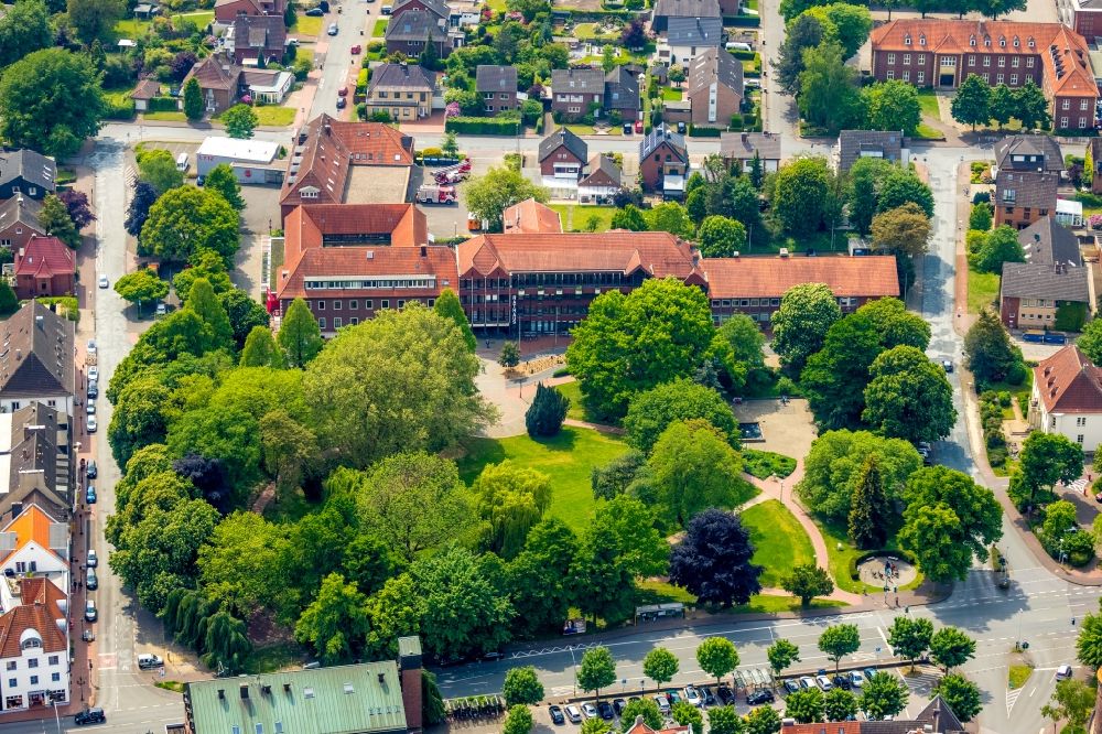 Luftaufnahme Haltern am See - Gebäude der Stadtverwaltung - Rathaus in Haltern am See im Bundesland Nordrhein-Westfalen