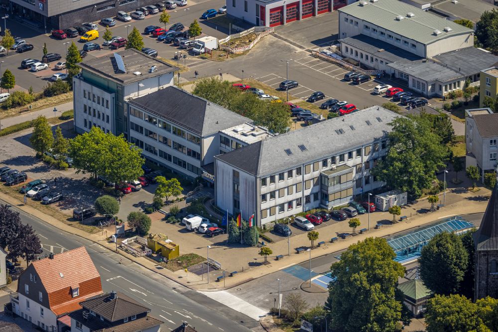 Luftbild Hasslinghausen - Gebäude der Stadtverwaltung - Rathaus in Hasslinghausen im Bundesland Nordrhein-Westfalen, Deutschland