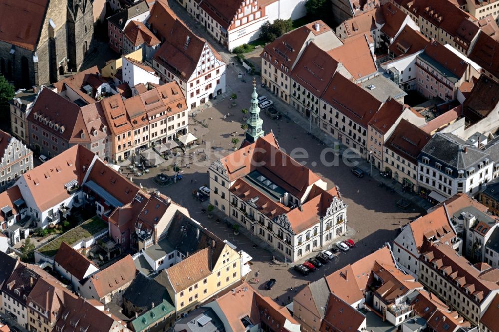 Luftbild Pirna - Gebäude der Stadtverwaltung - Rathaus Am Markt im Innenstadt- Zentrum in Pirna im Bundesland Sachsen, Deutschland