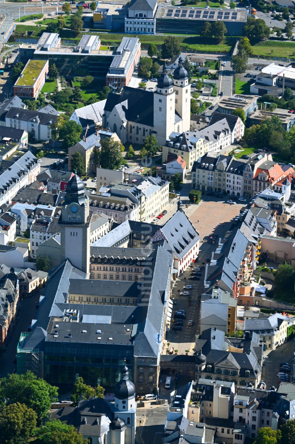 Luftaufnahme Plauen - Gebäude der Stadtverwaltung - Rathaus am Marktplatz - Altmarkt in Plauen im Bundesland Sachsen, Deutschland