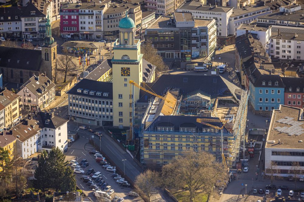 Luftaufnahme Witten - Gebäude der Stadtverwaltung - Rathaus am Marktplatz in Witten im Bundesland Nordrhein-Westfalen