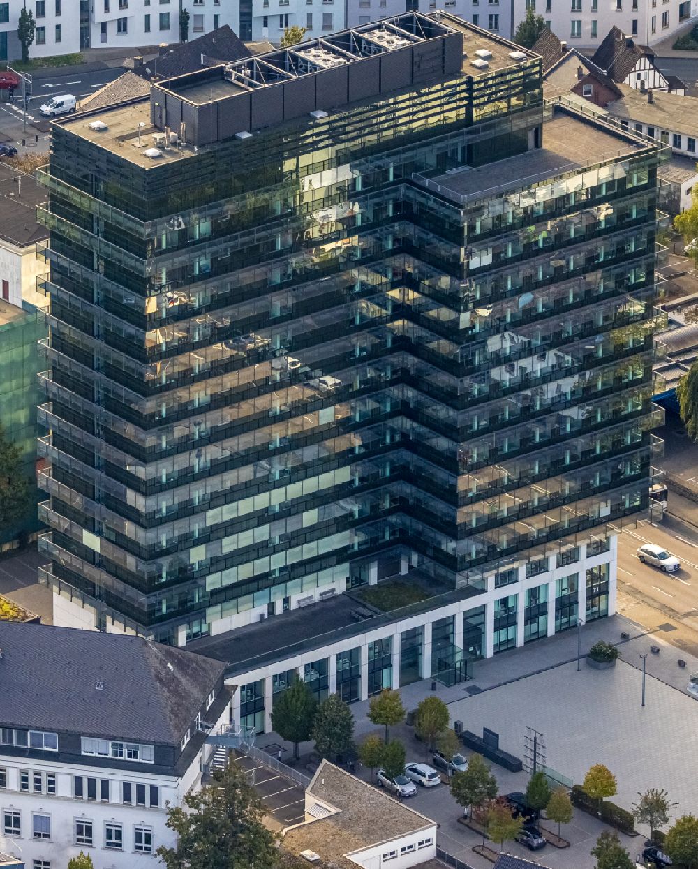 Siegen von oben - Gebäude der Stadtverwaltung - Rathaus in Siegen im Bundesland Nordrhein-Westfalen