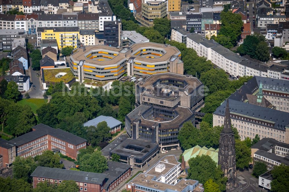 Bochum aus der Vogelperspektive: Gebäude der Stadtverwaltung - Rathaus, der Stadtbücherei und das Technische Rathaus in Bochum im Bundesland Nordrhein-Westfalen